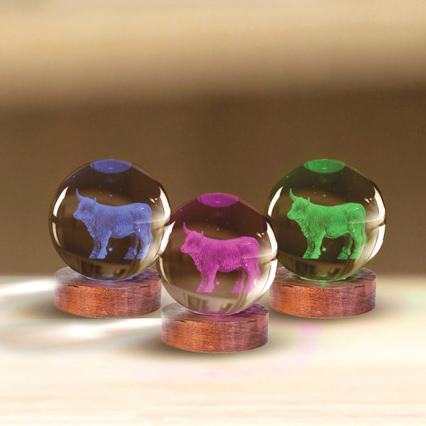 HIGHLAND COW 3D GLASS CRYSTAL BALL LAMP